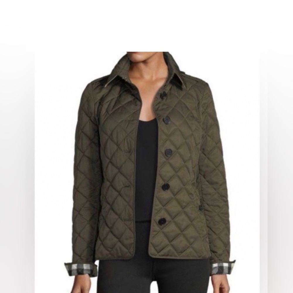 Burberry Women’s Dark Green Quilted Coat Size Small